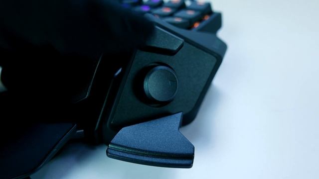 RAZER ORBWEAVER ELITE CHROMA смотреть онлайн