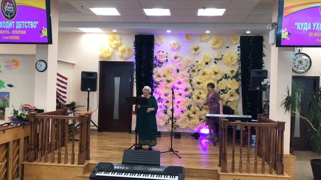 Хор "Дружба" - Куда уходит детство смотреть онлайн