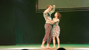 Около тебя мир зеленеет, около тебя солнце теплеет!