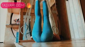 [4К] Можно ли заниматься йогой в джинсах? | Растяжка в обычной одежде