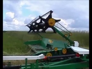 Жатки ЖВП 6,4 ЖВП 4,9 и ЖВН 6Б в поле (Бердянские жатки)