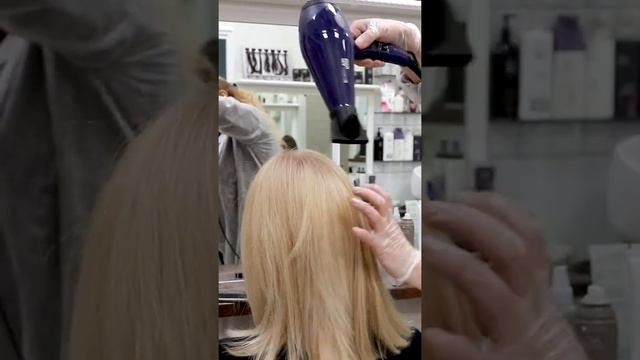 Осветление волос в салоне цена