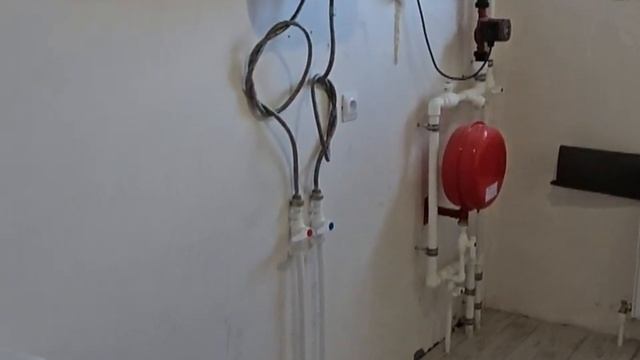 Дом 85м2, газоблок+кирпич Старые Кены в частично чистовой отделке