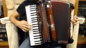 BELTSTUIIIC120DC - NEW Dark Chocolate Beltuna Studio III Piano Accordion LMM 41 120 $4999