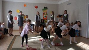 танец педагогов и детей