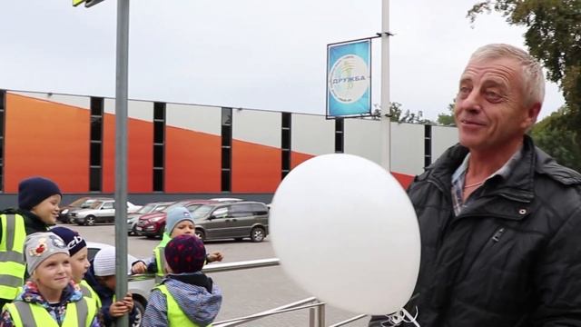 Детский сад Почемучука помогает ГИБДД в борьбе за безопасность движения на дорогах смотреть онлайн