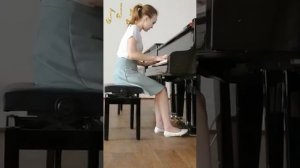 Сотникова Ксения Общее фортепиано, 5 класс Песенка без слов