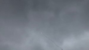 Ракета на топливе сахар+магний+натриевая селитра с желтым хвостом