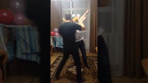 Зажигательный танец на день рождение!