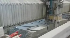 Раскрой слэба из мрамора на ФАБРИКЕ КАМНЯ