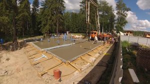Заливка фундамента утепленной шведской плиты