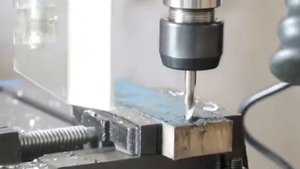 Фрезерные сверлильные станки HMT-BF28