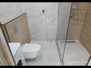 Совмещенная Ванная комната с душевой из плитки