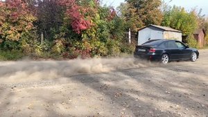 Старт Субару Легаси 2.5мт на гравийной дороге/работа полного привода Subaru Legacy