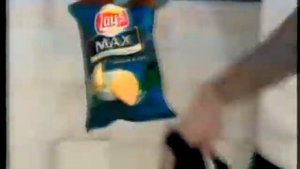 Реклама суперрифлёных Lays Max (2005)