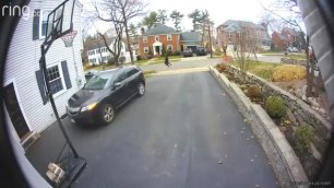 Вооруженное нападение в Массачусетсе двое подростков ограбили почтальона