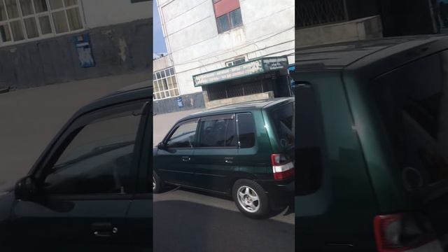 (+Музыка!) Поездка на школьном автобусе Mercedes Sprinter 315 CDI. С ветерком по Барнаулу. смотреть онлайн