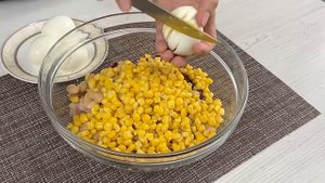 Салат "Пятиминутка",а все будут ПРОСИТЬ этот РЕЦЕПТ! Вкусный Салат из простых продуктов!