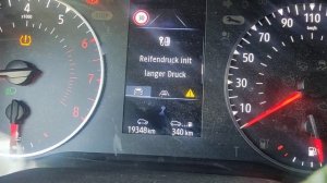 Renault Clio 2023 Reifendruck Reset