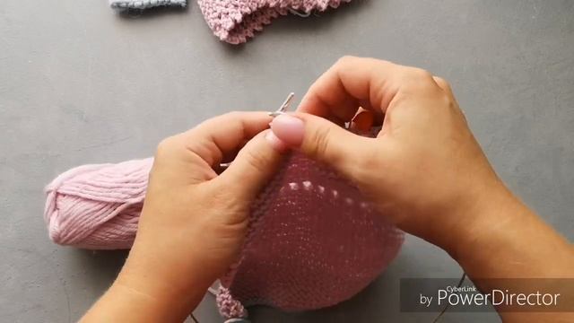 Чепчик для девочки и мальчика. Платочная, поперечная вязка.