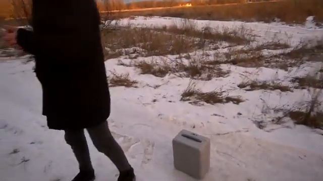 НАШЛИ ПРОПАВШУЮ ДЕВОЧКУ В ЗАБРОШЕННОЙ МАШИНЕ. КУДА ПРОПАДАЮТ ШКОЛЬНИЦЫ