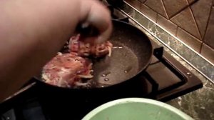 Очень вкусное рубленное мясо под мягкой сырной шубой