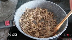 Фаршированные блины грибами и сыром. Готовим блины из цельнозерновой муки.