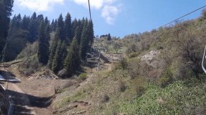 Алматы 2023. Горнолыжный курорт Ой Карагай, канатная дорога вверх на высоту 1820.