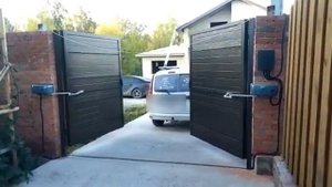Распашные ворота Алютех, рычажные распашные электроприводы AN-Motors