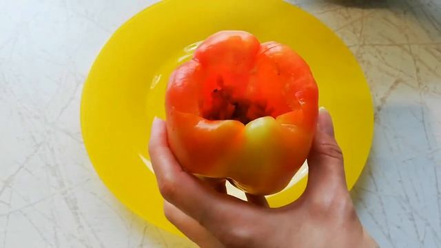 Фаршированные морковью перцы