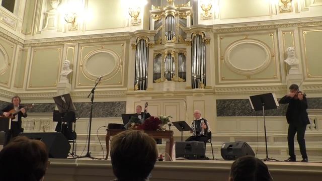 Акадэм квинтет. Скрипач на крыше 07 03 2021.
Скрипка Пётр Ильяш.