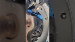 Changing brakes International 4300