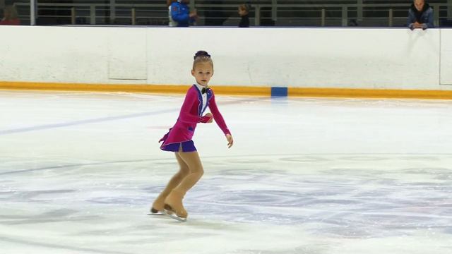 Ксения Кириллочкина 1 место (Юный Фигурист) смотреть онлайн