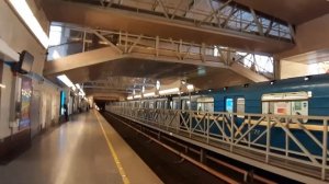 Санкт-Петербург, станция метро Парнас