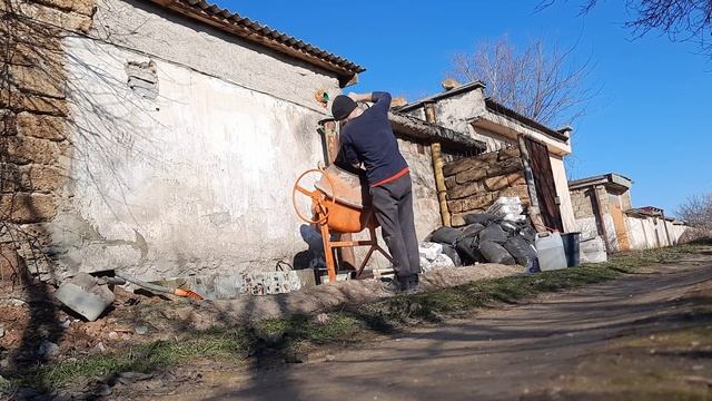 Заливаем отмостку для гаража смотреть онлайн