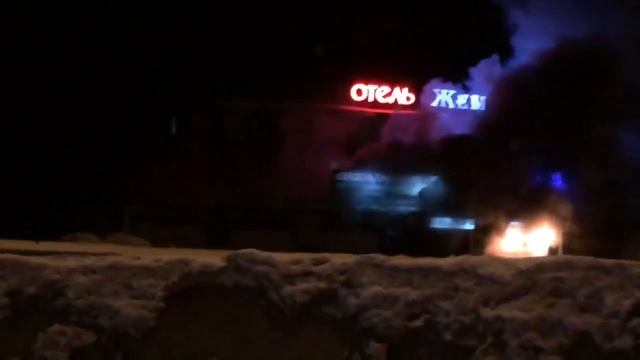 Пожар на СТО на объездной в районе Авторемонтной, Тюмень, 02.02.17 смотреть онлайн