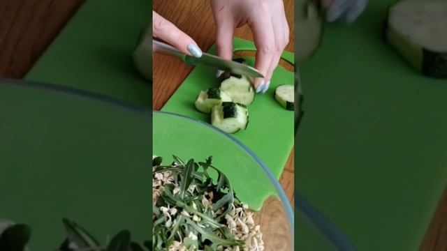 Проростки зеленой гречки - рецепт полезного салата