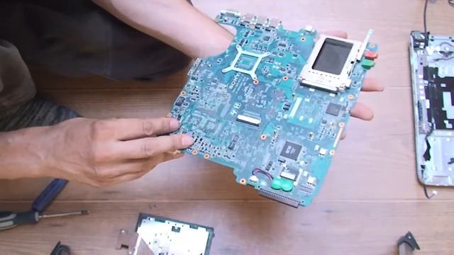 0053 - Scrapping a Sony VAIO PCG-791M смотреть онлайн