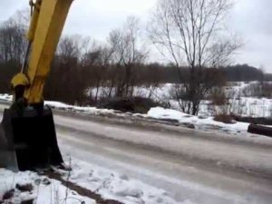 Беспредел чиновников Приволжского СП Кимрского района Кулябко и Пектушкова которые повредили мост.