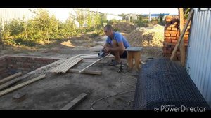 Решётка в душ своими руками из хлама.