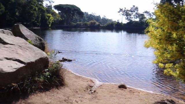 Oзеро Лагоа Азул и Кабо да Рока. Португалuя.Lago Lagoa Azul e Cabo da Roca смотреть онлайн