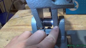 Стойка для угловой шлифовальной машины КАЛИБР 96211.