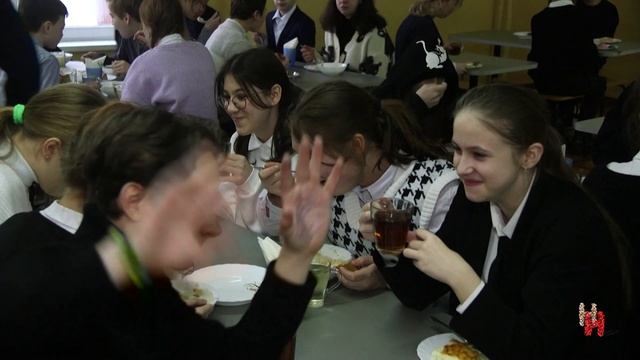 Сколько вешать в граммах? Порция школьного питания станет больше и ... дороже. смотреть онлайн