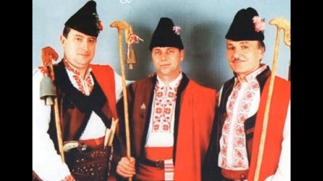 Трио Румен Родопски - Белила Гинка бело платно смотреть онлайн