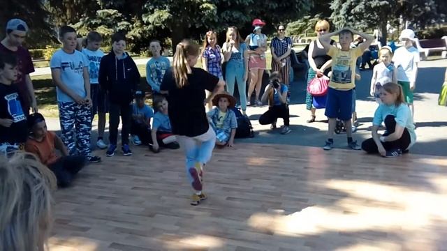 За развитие брейк данса (лагерь 17.06.2016) смотреть онлайн