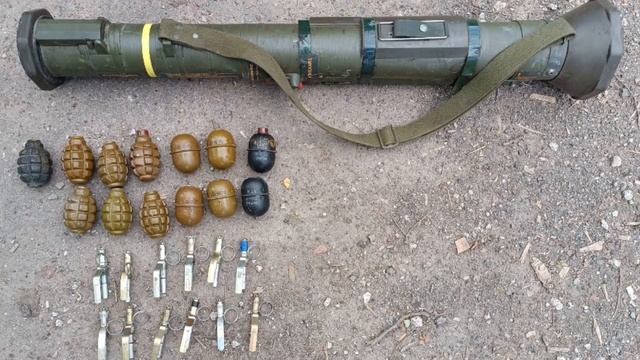 Обнаружено и изъято оружие и боеприпасы ВСУ, оставленные в окрестностях с. Крымское