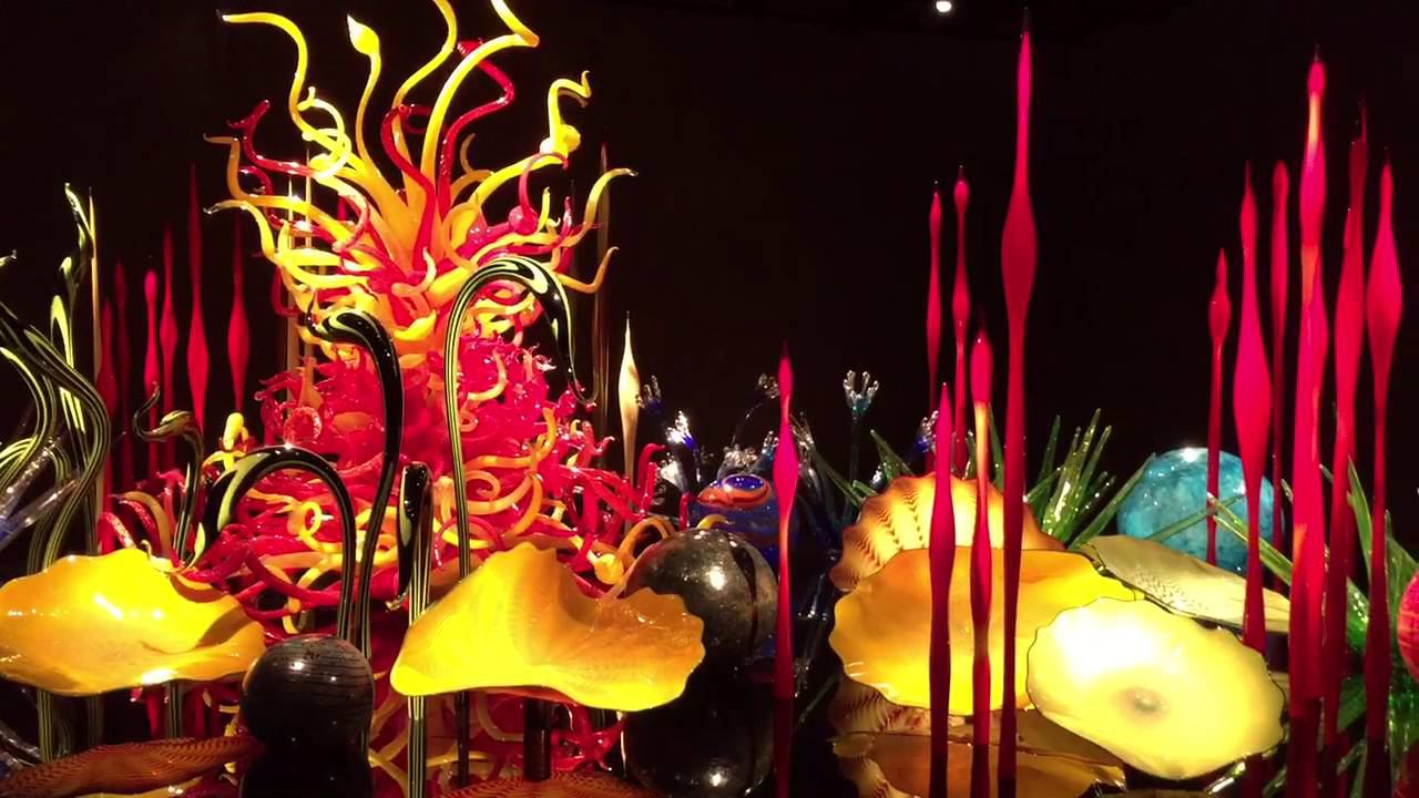 Япония: Glass art museum in Toyama Prefecture