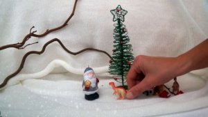 Динозавры. Новый год и дед Мороз. Подарки для динозавров. Мультик для детей