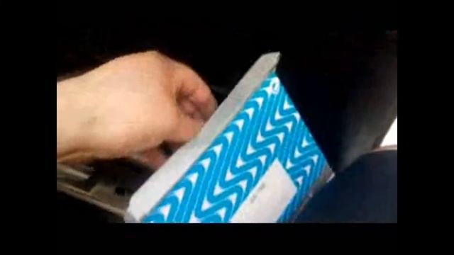 cambiar filtro habitaculo en Toyota Corolla Verso D4D 2005 смотреть онлайн