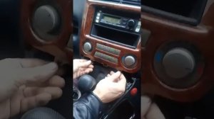 Как снять панель honda strem